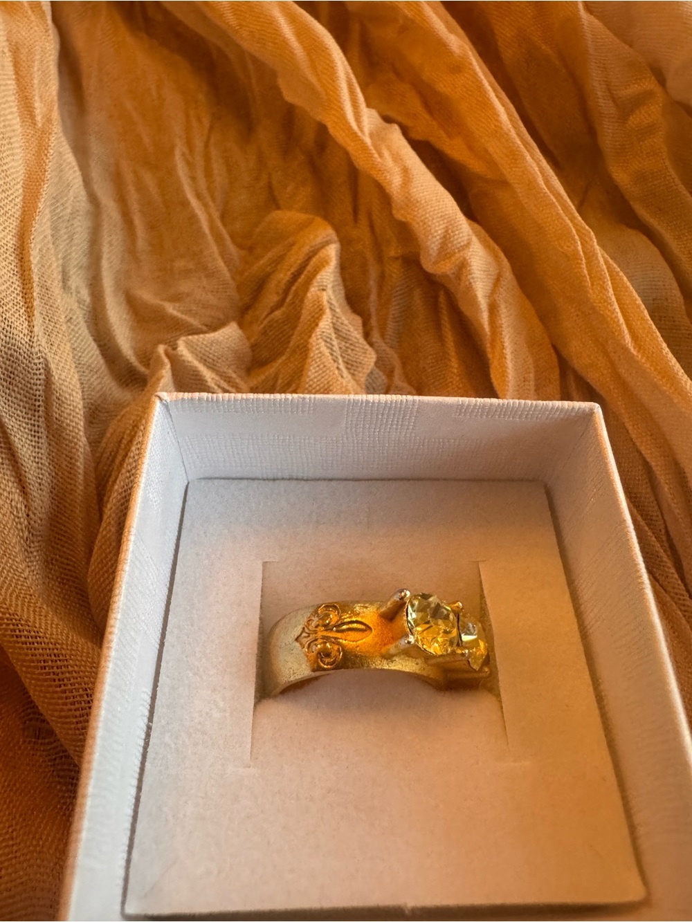 French Kande yellow crystal trio gold Ring - Picture 3 of 5